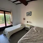 Alando, Santa Giulia Βίλα