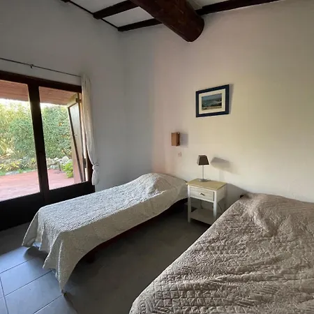 Alando, Santa Giulia 别墅