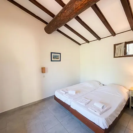 Alando, Santa Giulia